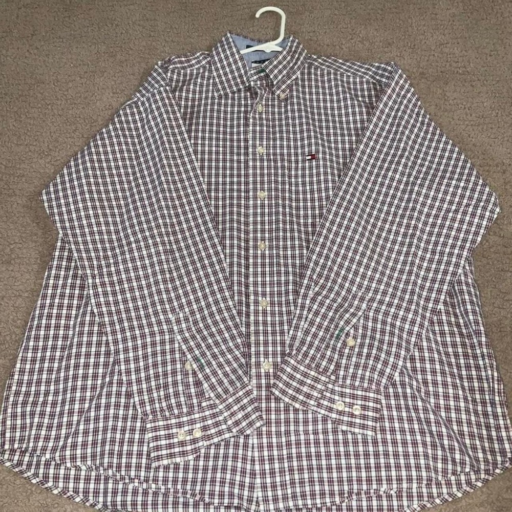 Mens Tommy Hilfiger red & white plaid button-up shirt Size L - Picture 2 of 7